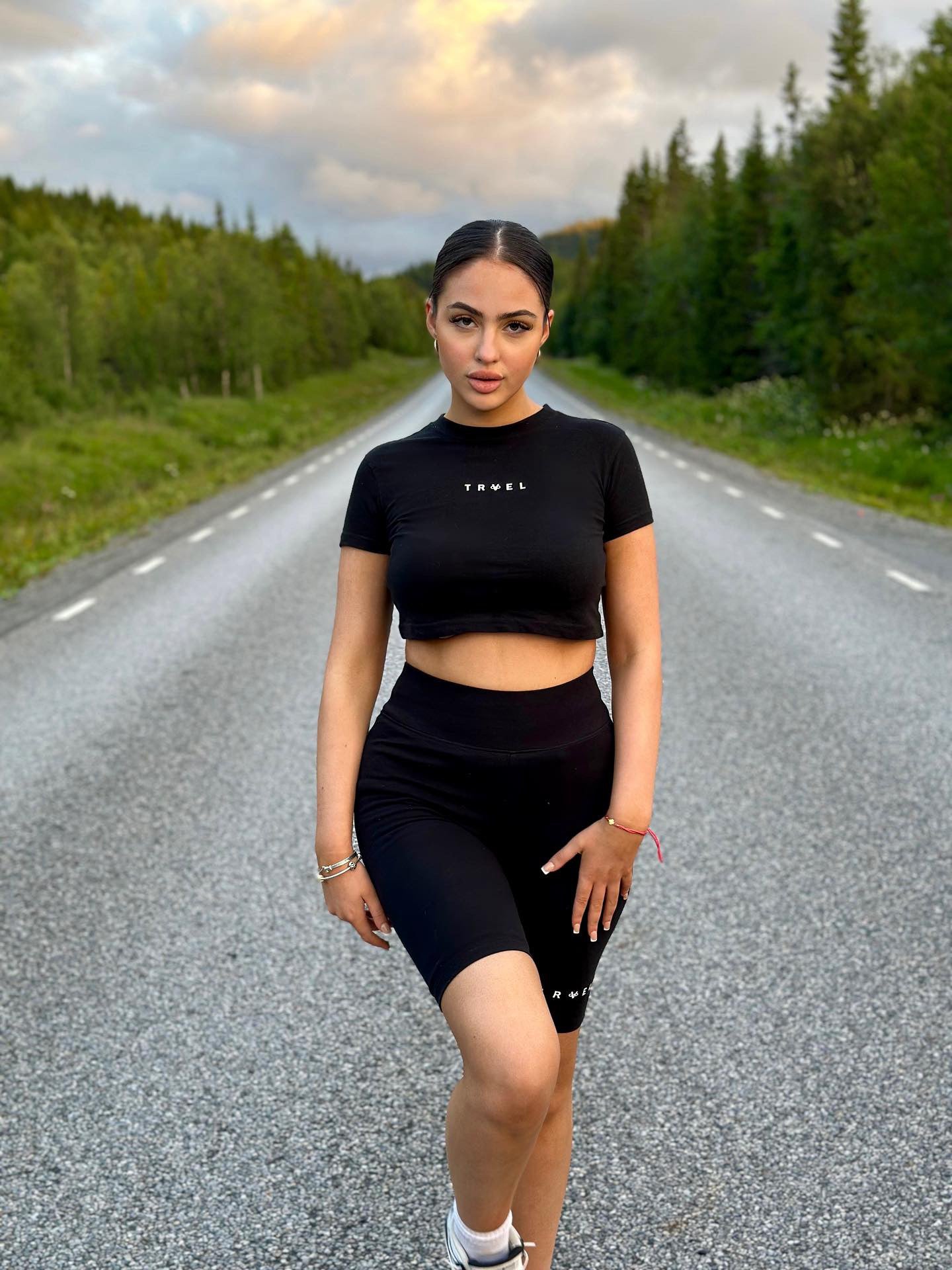 Travel Infinite Crop Top Small Logo